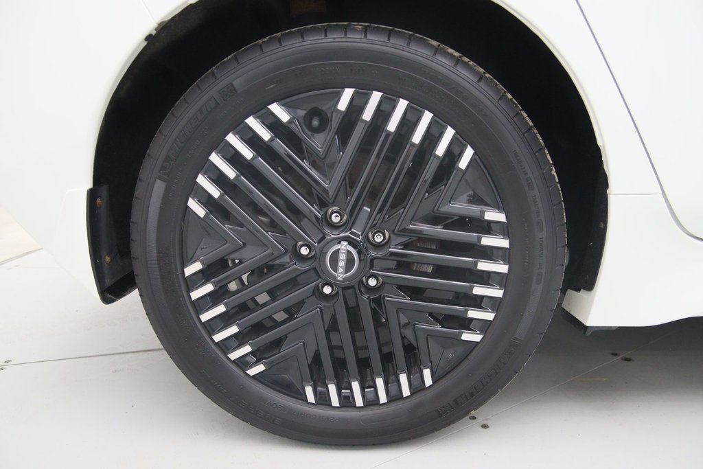 2023 Nissan LEAF SL PLUS in Jonquière, Quebec - 16 - w1024h768px