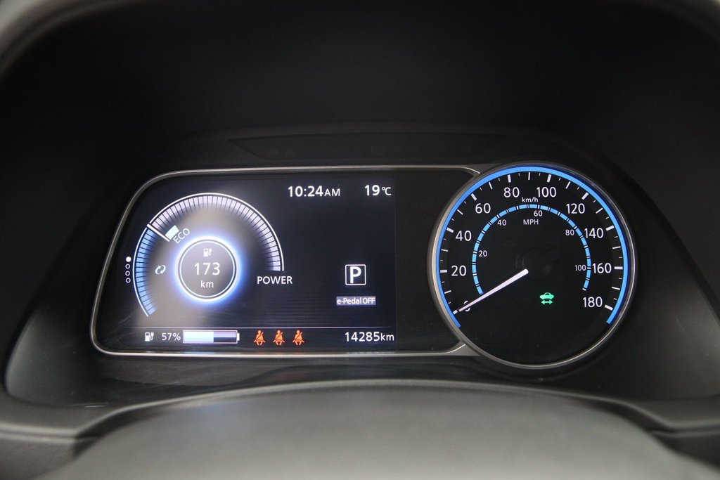 2023 Nissan LEAF SL PLUS in Jonquière, Quebec - 12 - w1024h768px