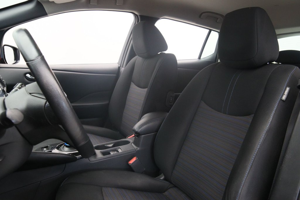 2023 Nissan LEAF SV + in Chicoutimi, Quebec - 6 - w1024h768px