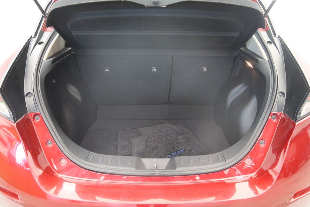 2023 Nissan LEAF SV + in Chicoutimi, Quebec - 18 - w1024h768px