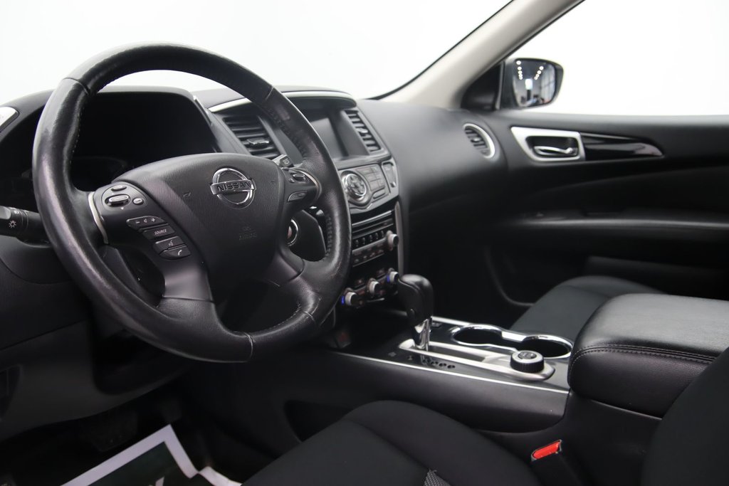 2019 Nissan Pathfinder in Jonquière, Quebec - 6 - w1024h768px