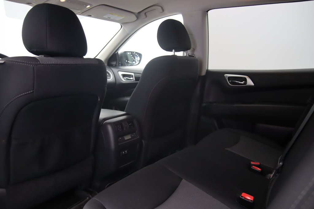 2019 Nissan Pathfinder in Jonquière, Quebec - 8 - w1024h768px