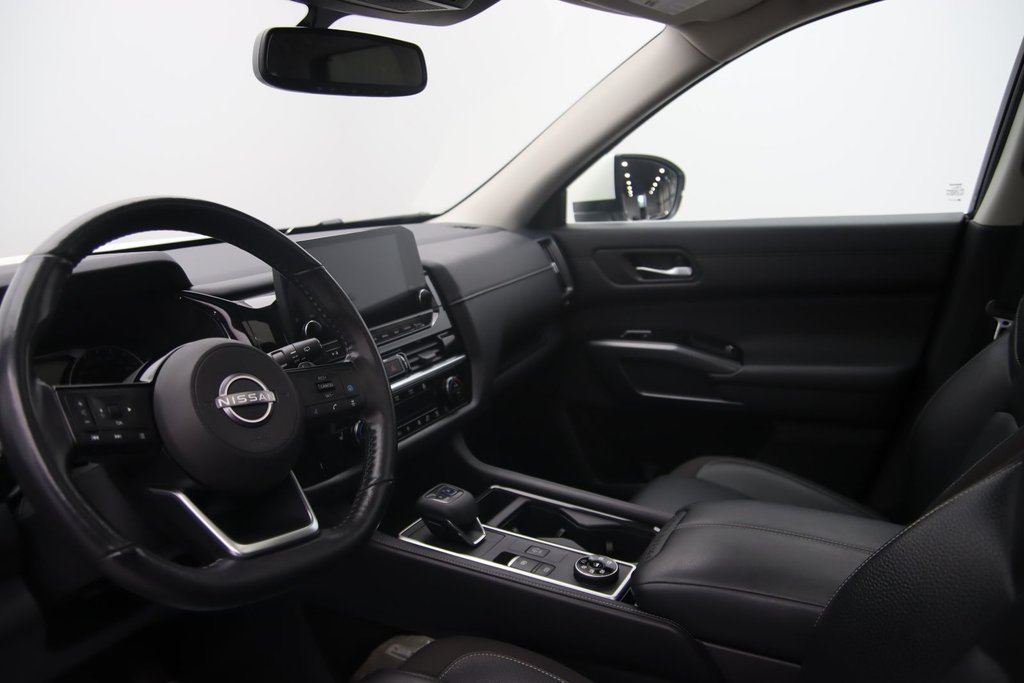 2022 Nissan Pathfinder in Baie-Comeau, Quebec - 6 - w1024h768px