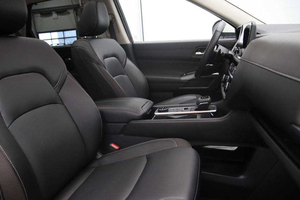 Nissan Pathfinder  2023 à Sept-Îles, Québec - 16 - w1024h768px