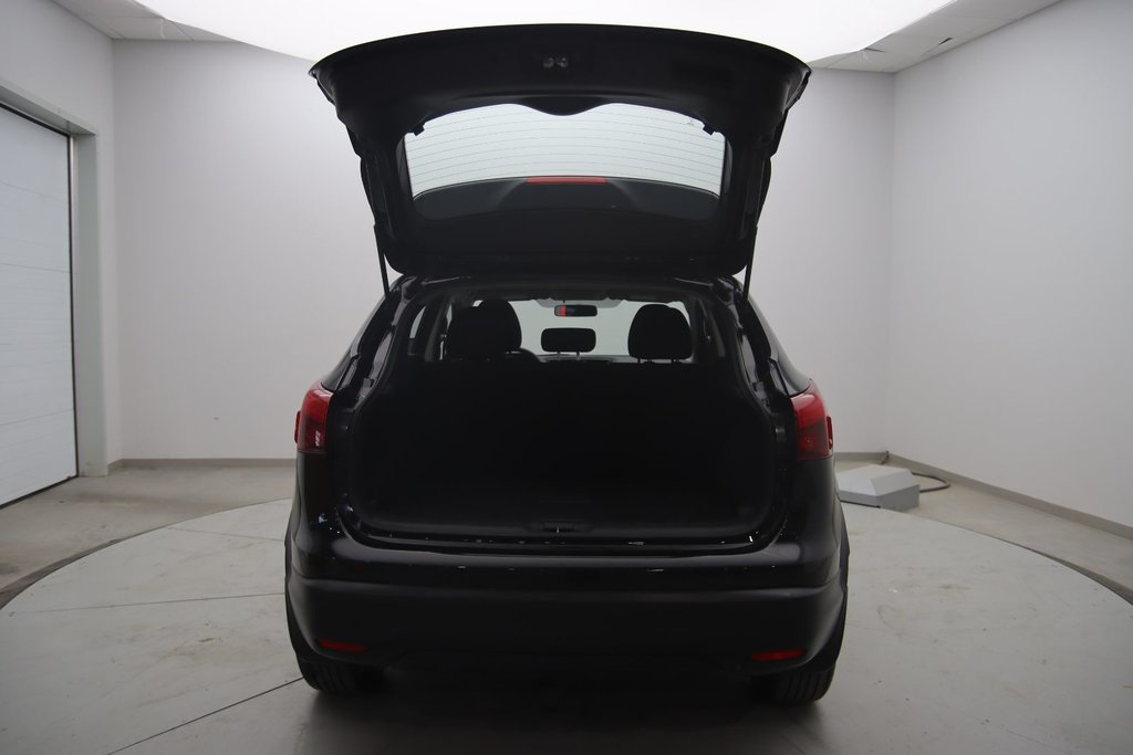 2019 Nissan Qashqai in Baie-Comeau, Quebec - 17 - w1024h768px