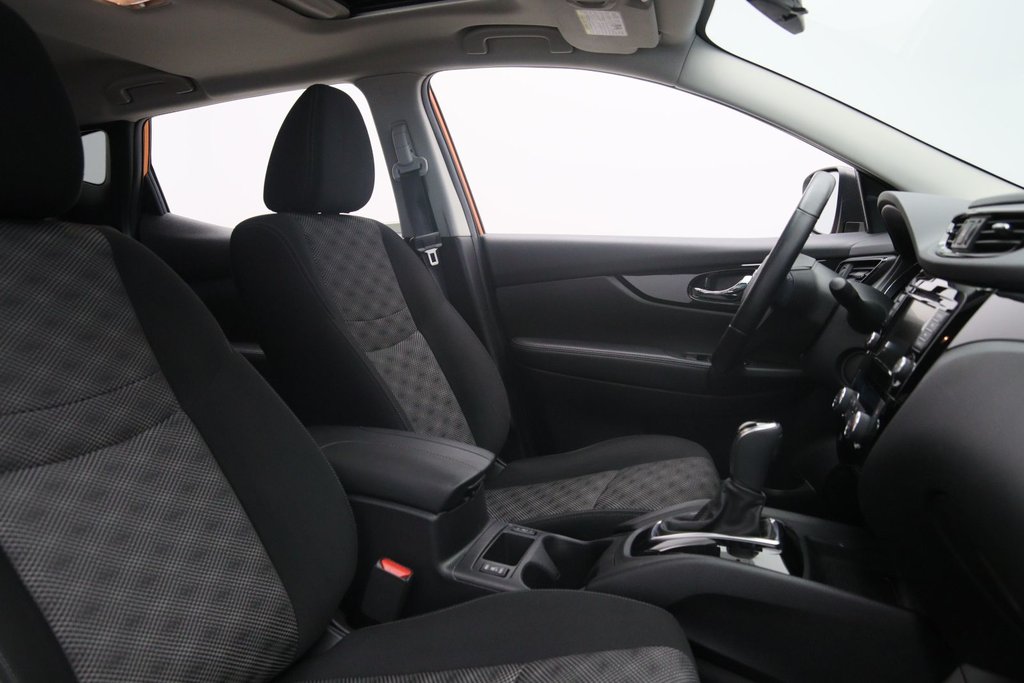 2020 Nissan Qashqai in Baie-Comeau, Quebec - 16 - w1024h768px