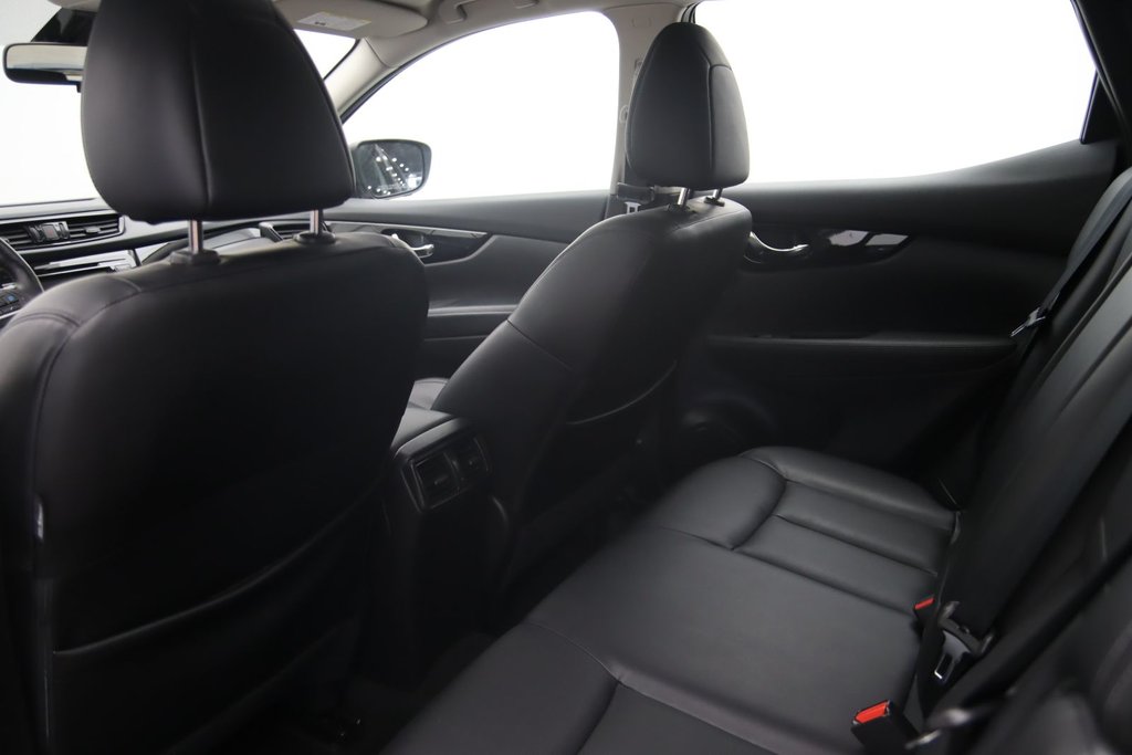 2021 Nissan Qashqai in Sept-Îles, Quebec - 9 - w1024h768px