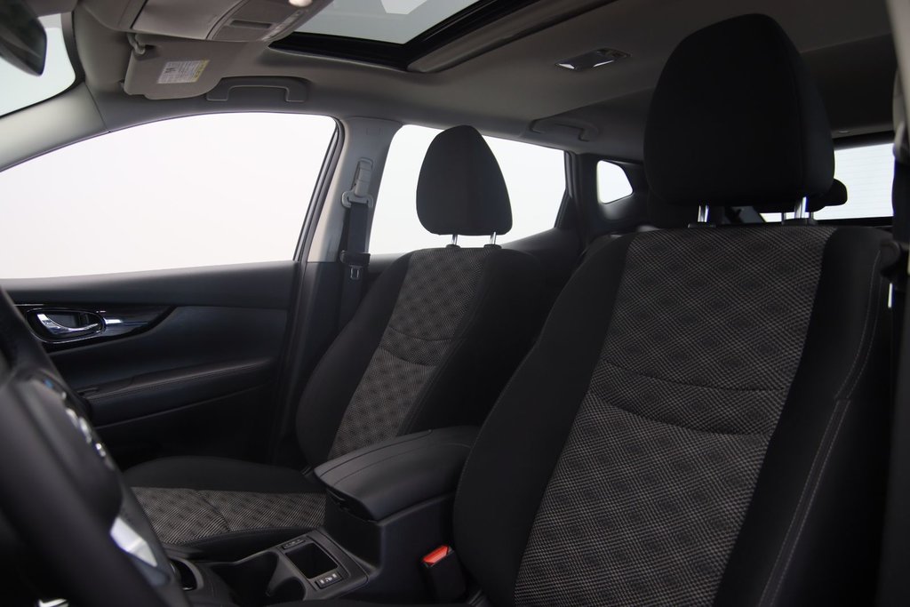 Nissan Qashqai  2023 à Sept-Îles, Québec - 7 - w1024h768px