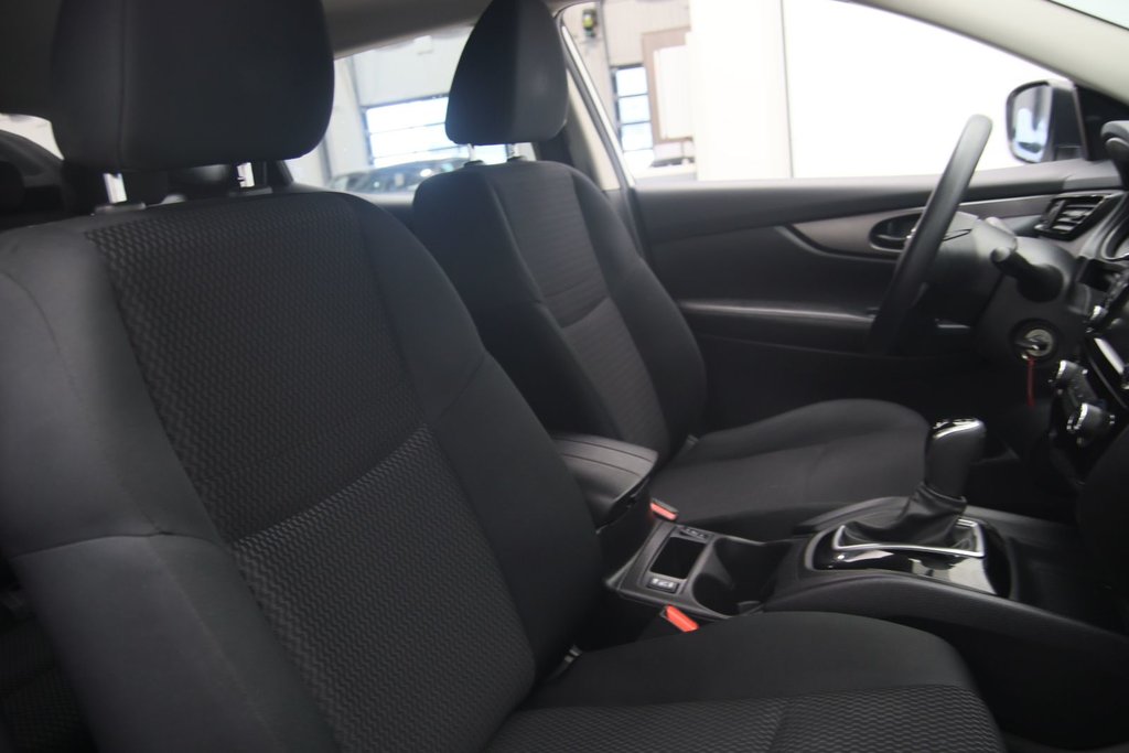 2023 Nissan Qashqai in Sept-Îles, Quebec - 15 - w1024h768px