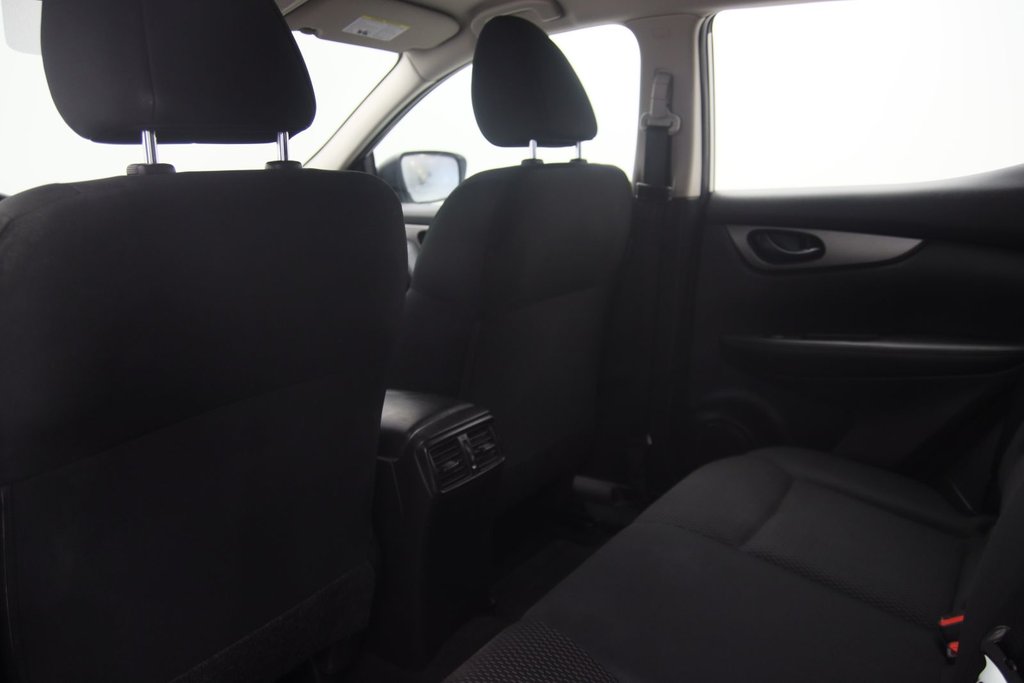 2023 Nissan Qashqai in Sept-Îles, Quebec - 8 - w1024h768px