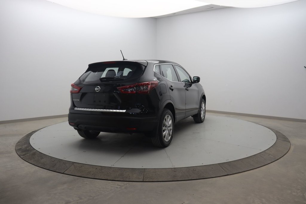 Nissan Qashqai  2023 à Jonquière, Québec - 4 - w1024h768px