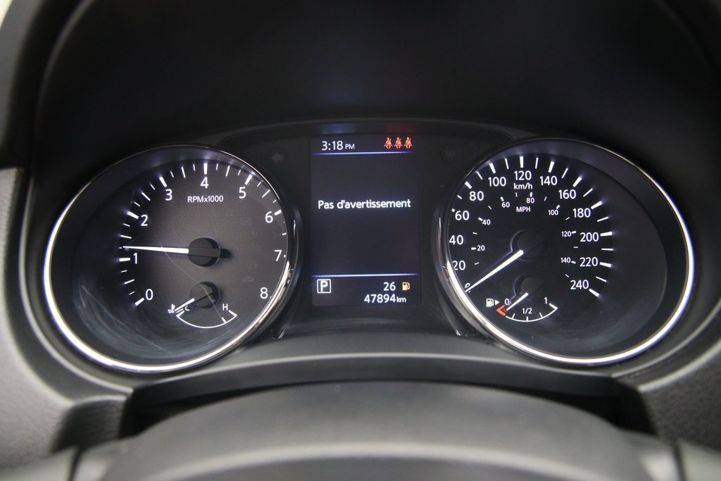 Nissan Qashqai  2023 à Jonquière, Québec - 12 - w1024h768px