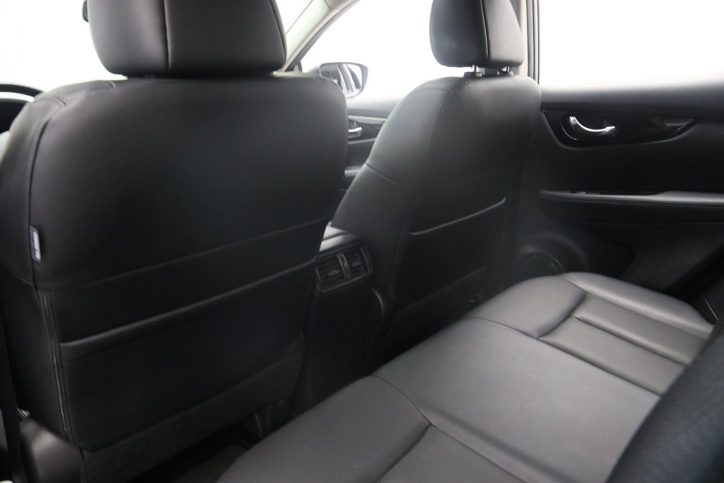 2023 Nissan Qashqai SL in Chicoutimi, Quebec - 10 - w1024h768px
