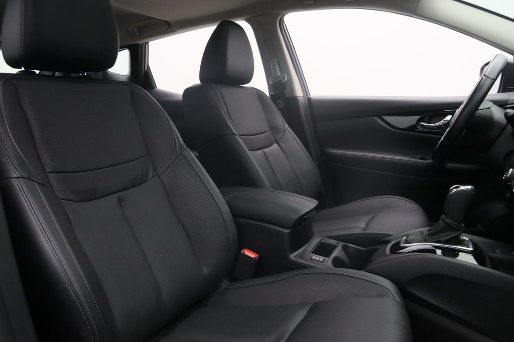 2023 Nissan Qashqai SL in Chicoutimi, Quebec - 16 - w1024h768px