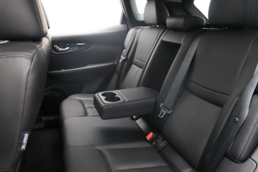 2023 Nissan Qashqai SL in Chicoutimi, Quebec - 9 - w1024h768px