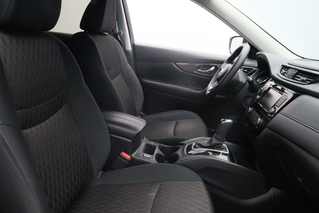 Nissan Rogue  2018 à Baie-Comeau, Québec - 15 - w1024h768px