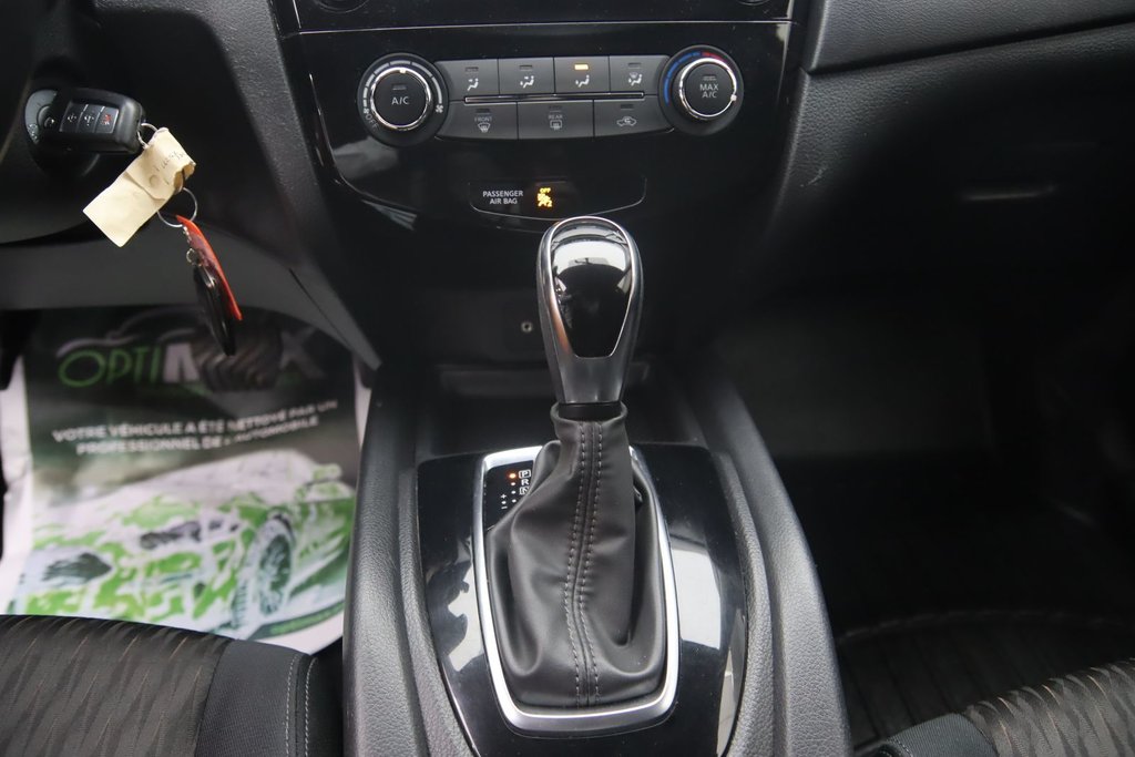 2018 Nissan Rogue in Jonquière, Quebec - 13 - w1024h768px