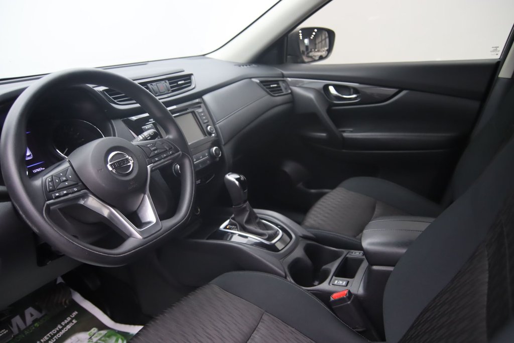 2018 Nissan Rogue in Jonquière, Quebec - 6 - w1024h768px