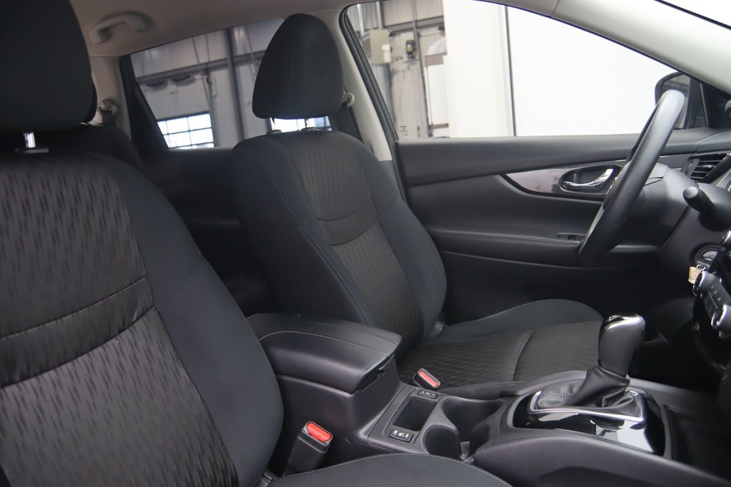 2018 Nissan Rogue in Jonquière, Quebec - 15 - w1024h768px