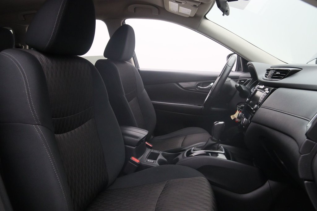 2019 Nissan Rogue in Jonquière, Quebec - 15 - w1024h768px