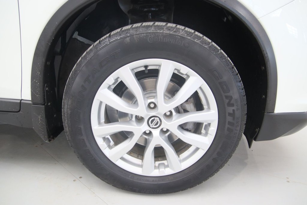 2020 Nissan Rogue in Jonquière, Quebec - 18 - w1024h768px