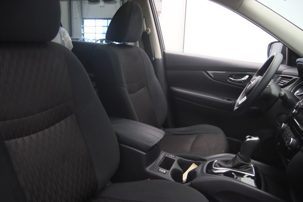 Nissan Rogue  2020 à Sept-Îles, Québec - 14 - w1024h768px