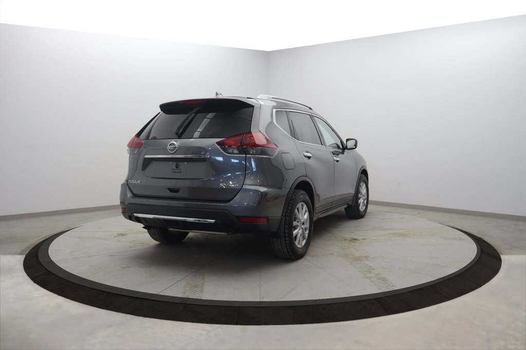 Nissan Rogue  2020 à Sept-Îles, Québec - 4 - w1024h768px