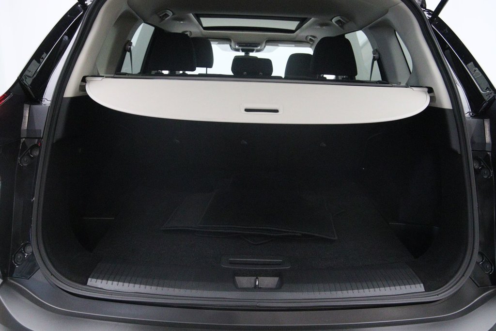 Nissan Rogue  2021 à Baie-Comeau, Québec - 16 - w1024h768px