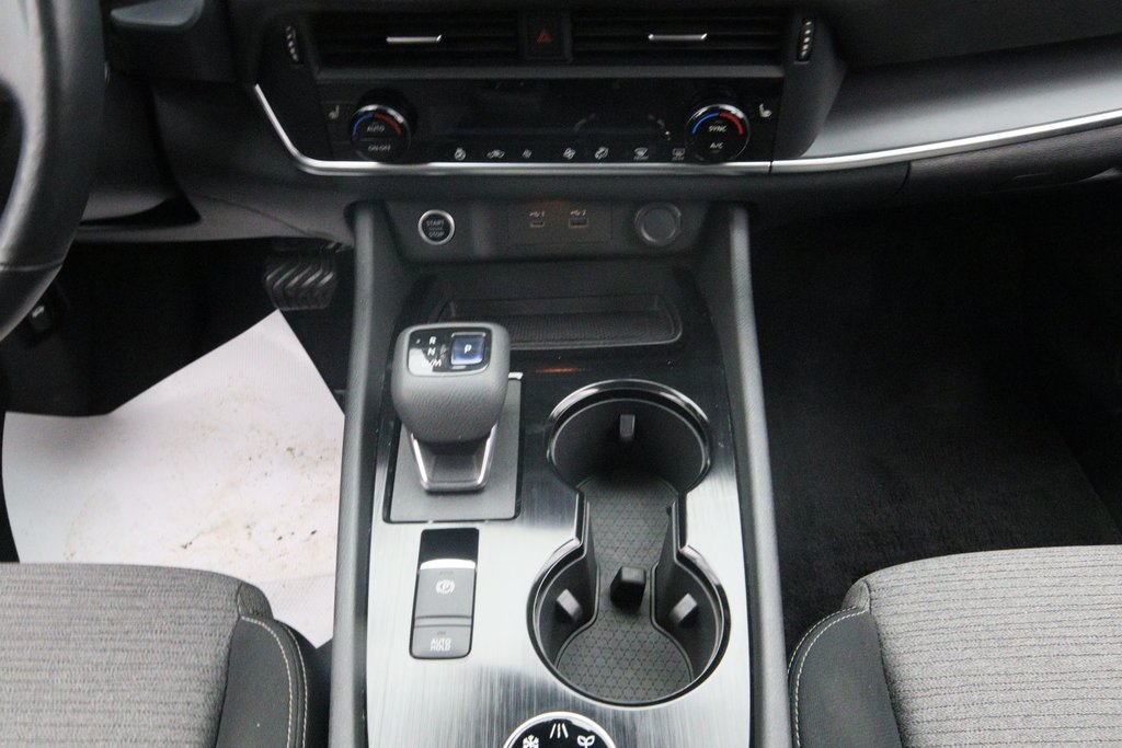 Nissan Rogue  2021 à Jonquière, Québec - 13 - w1024h768px