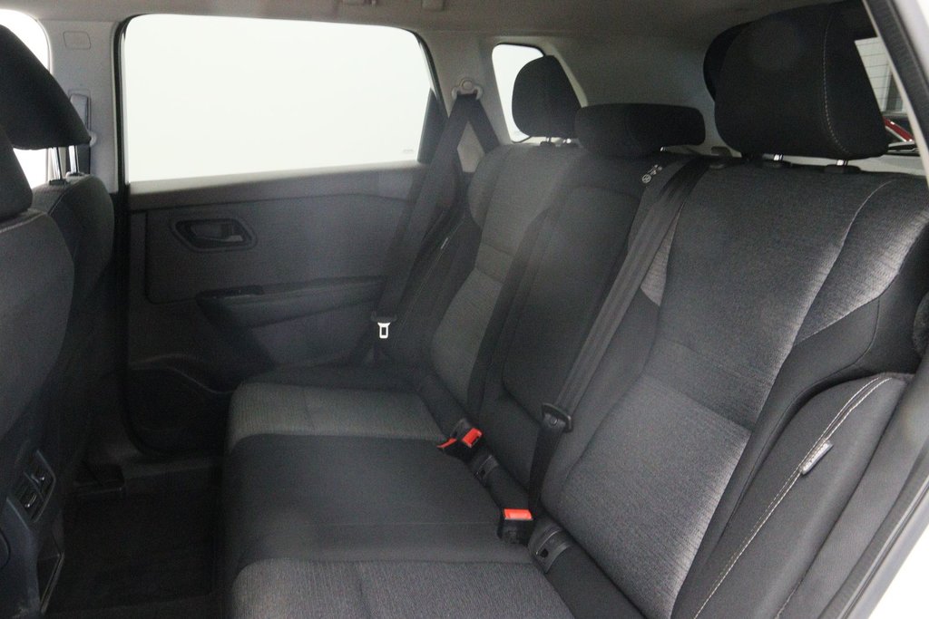 Nissan Rogue  2021 à Jonquière, Québec - 9 - w1024h768px