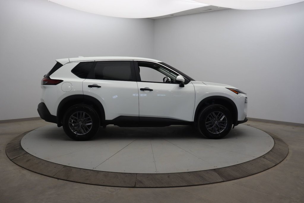 Nissan Rogue  2021 à Jonquière, Québec - 3 - w1024h768px