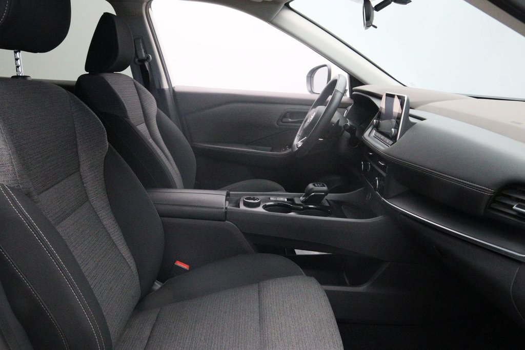 Nissan Rogue  2021 à Jonquière, Québec - 15 - w1024h768px