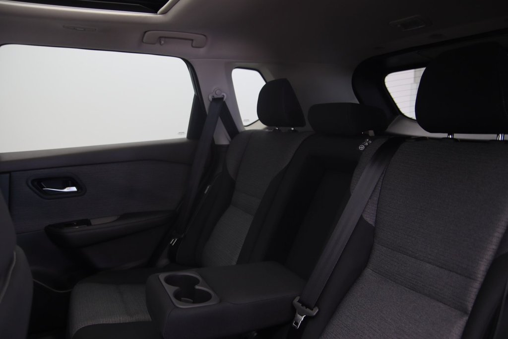Nissan Rogue  2021 à Jonquière, Québec - 10 - w1024h768px