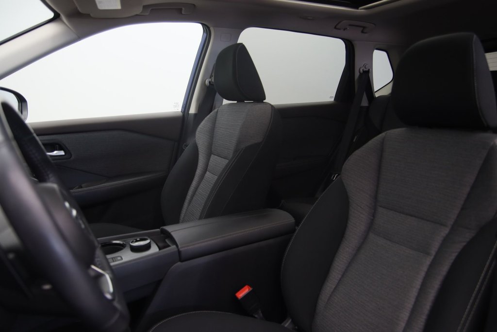 Nissan Rogue  2021 à Jonquière, Québec - 7 - w1024h768px