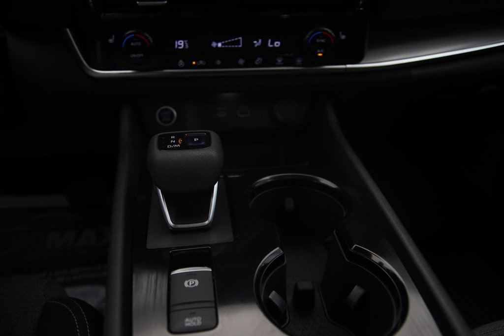2021 Nissan Rogue in Jonquière, Quebec - 14 - w1024h768px