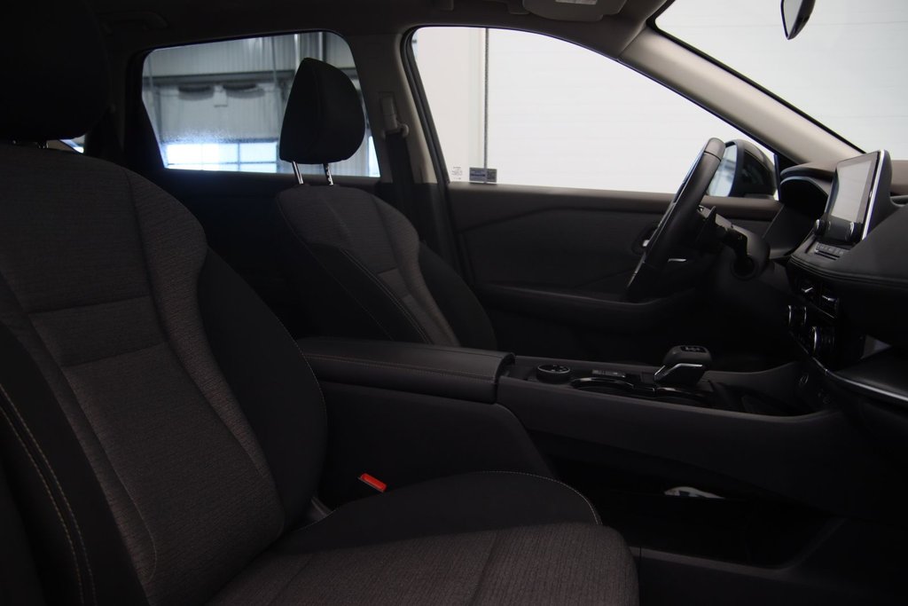 2021 Nissan Rogue in Jonquière, Quebec - 16 - w1024h768px