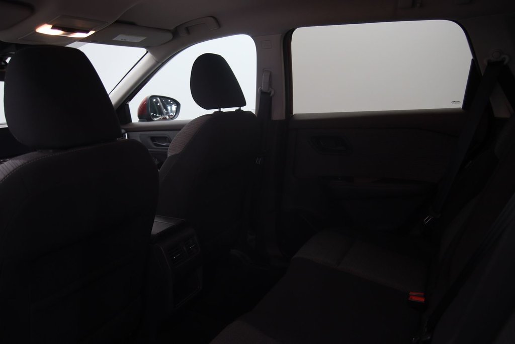 2021 Nissan Rogue in Jonquière, Quebec - 8 - w1024h768px