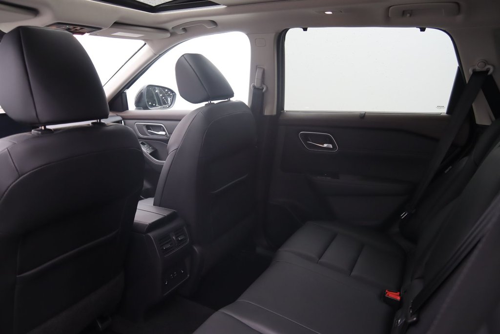 2021 Nissan Rogue in Jonquière, Quebec - 8 - w1024h768px