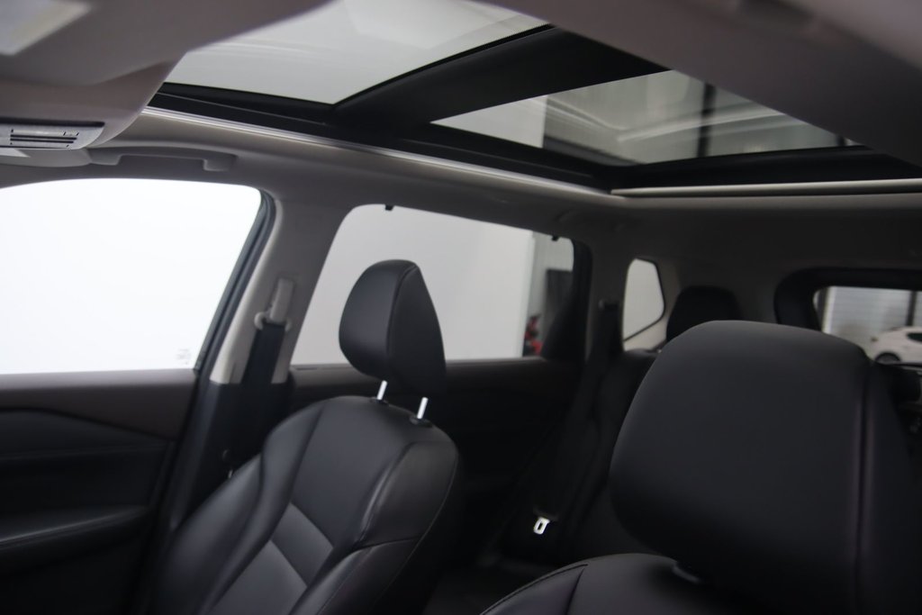 2021 Nissan Rogue SV in Chicoutimi, Quebec - 8 - w1024h768px