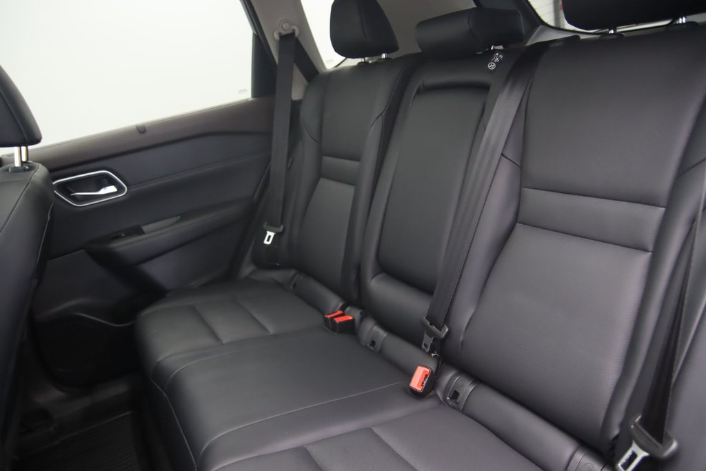 2021 Nissan Rogue SV in Chicoutimi, Quebec - 10 - w1024h768px