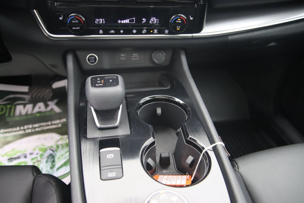 2021 Nissan Rogue SV in Chicoutimi, Quebec - 14 - w1024h768px