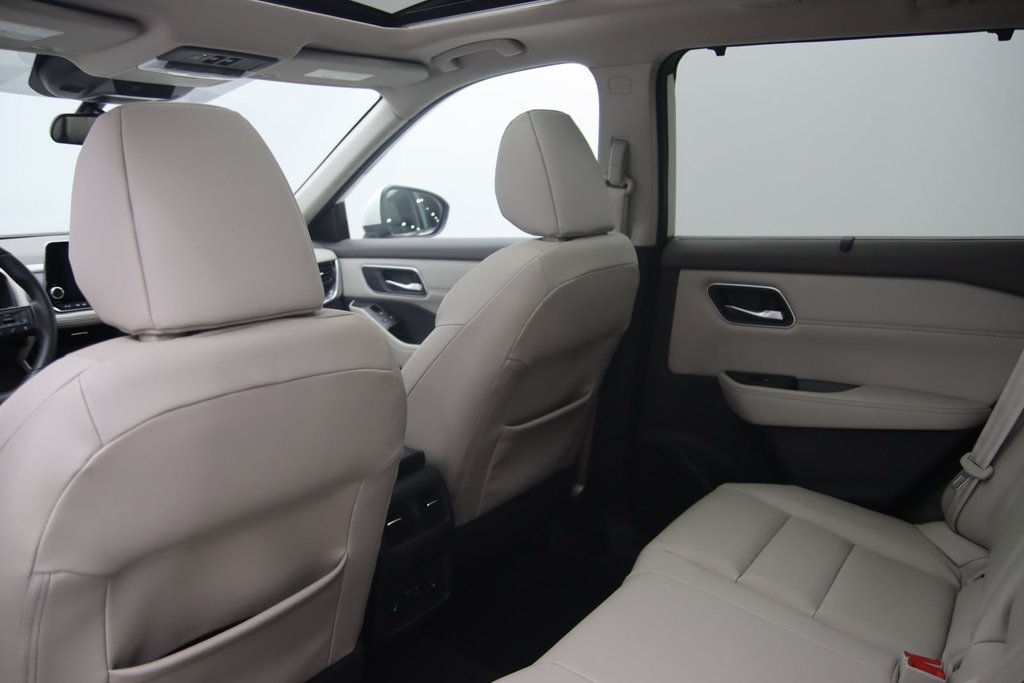 2021 Nissan Rogue SV in Jonquière, Quebec - 9 - w1024h768px