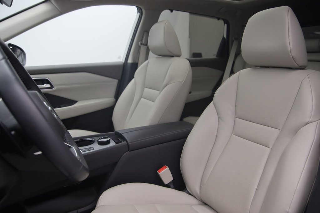 2021 Nissan Rogue SV in Jonquière, Quebec - 7 - w1024h768px