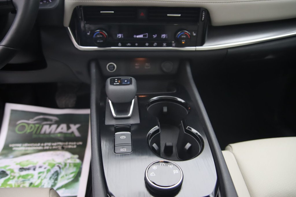 2021 Nissan Rogue SV in Jonquière, Quebec - 14 - w1024h768px