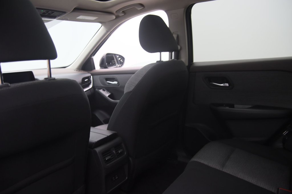 Nissan Rogue  2021 à Jonquière, Québec - 9 - w1024h768px