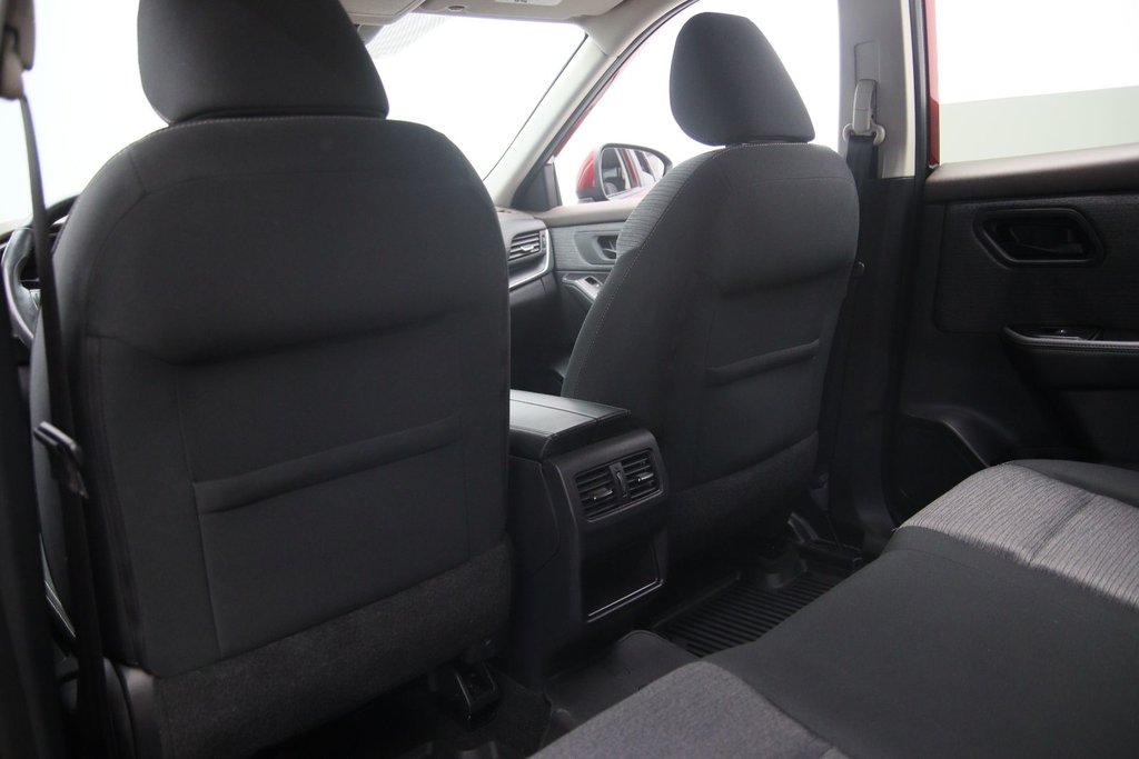 Nissan Rogue S 2021 à Jonquière, Québec - 9 - w1024h768px