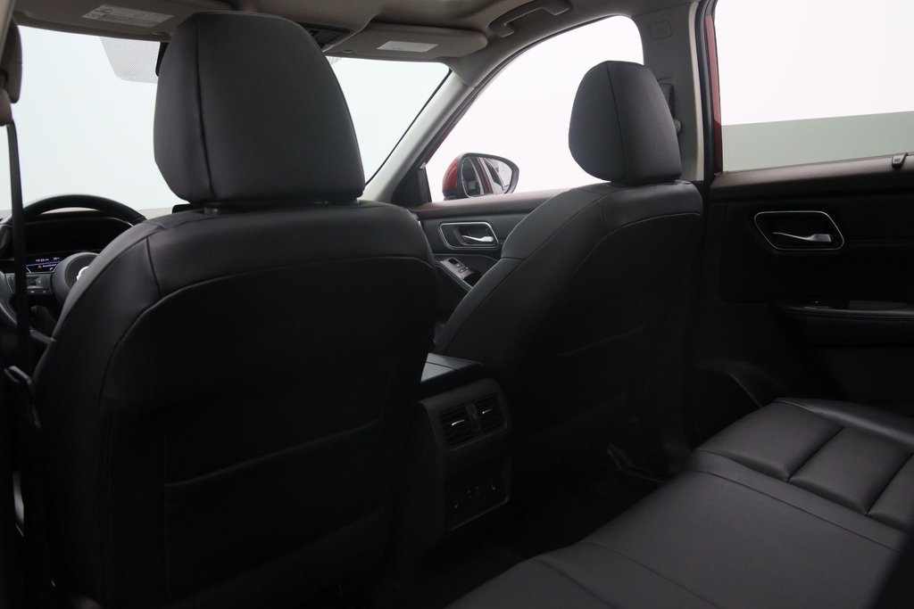 2021 Nissan Rogue in Sept-Îles, Quebec - 10 - w1024h768px