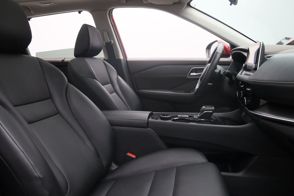 2021 Nissan Rogue in Sept-Îles, Quebec - 17 - w1024h768px