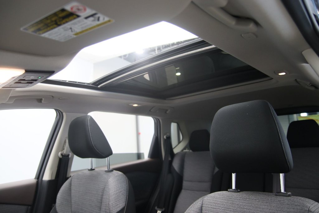 Nissan Rogue  2022 à Sept-Îles, Québec - 8 - w1024h768px