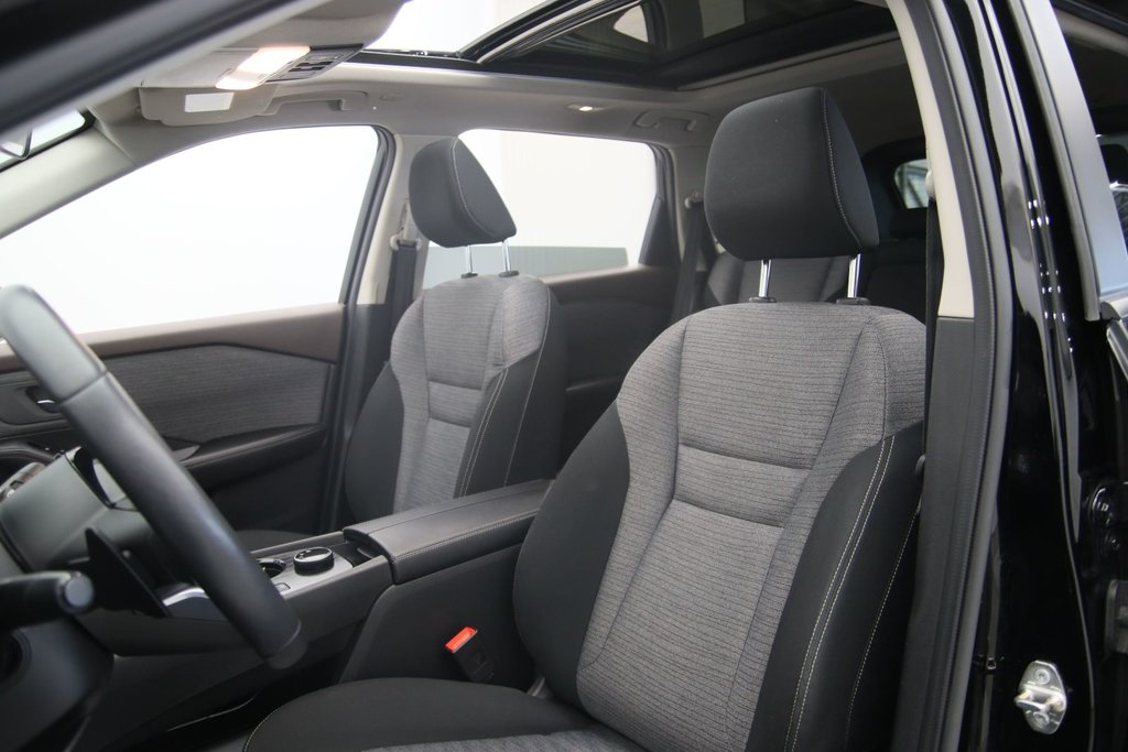 Nissan Rogue  2022 à Sept-Îles, Québec - 7 - w1024h768px